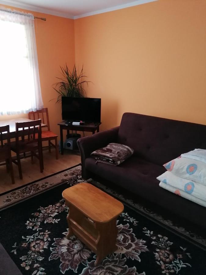 Dom I Pokoje Goscinne Zaruby Сейни Екстериор снимка